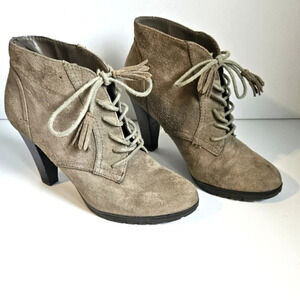 WHITE MOUNTAIN Taupe Booties Ankle Boots Low Platform